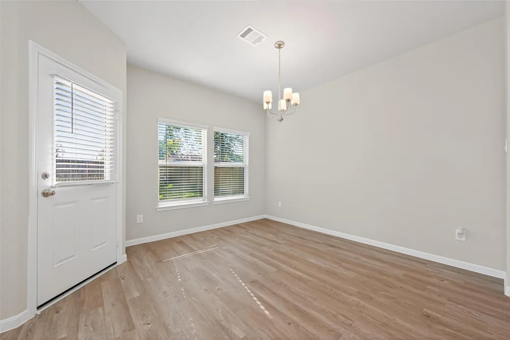 426 Emerald Thicket Lane — Inside 26