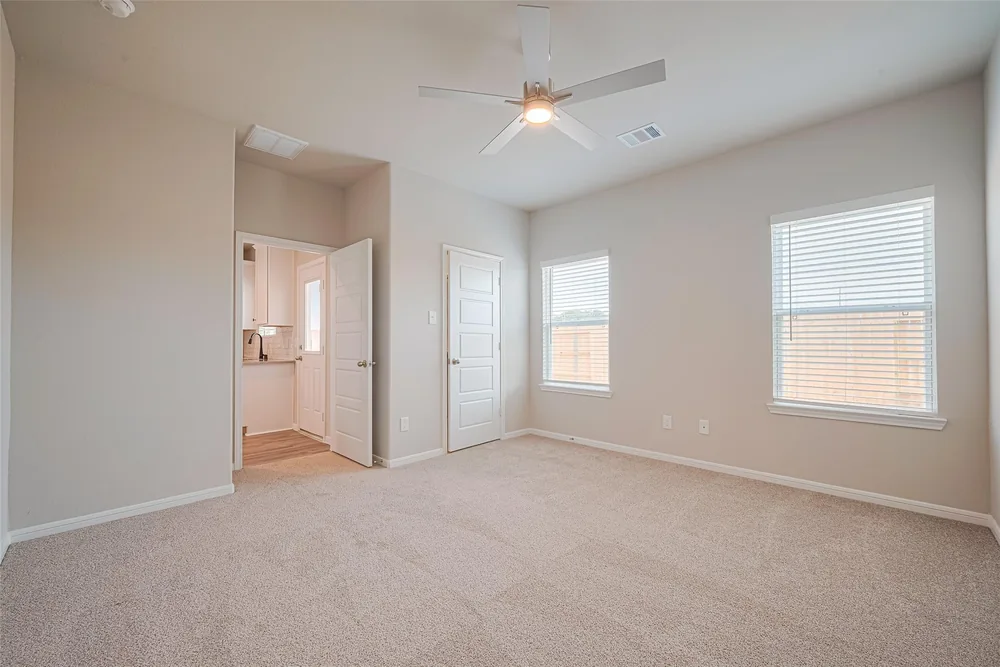 340 Stone Placa Trail — Inside 10