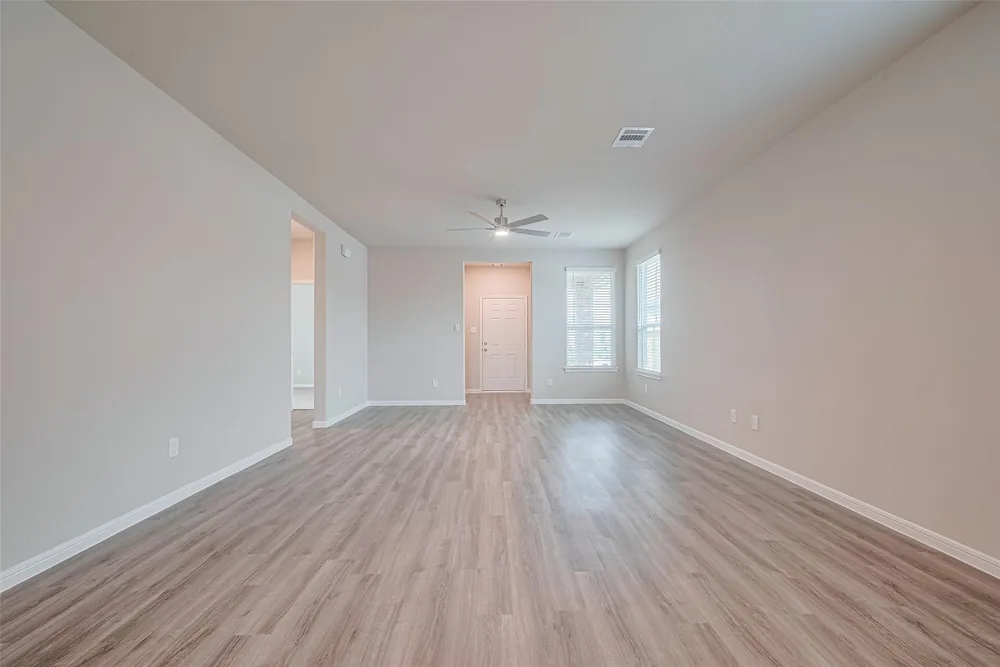 340 Stone Placa Trail — Inside 14