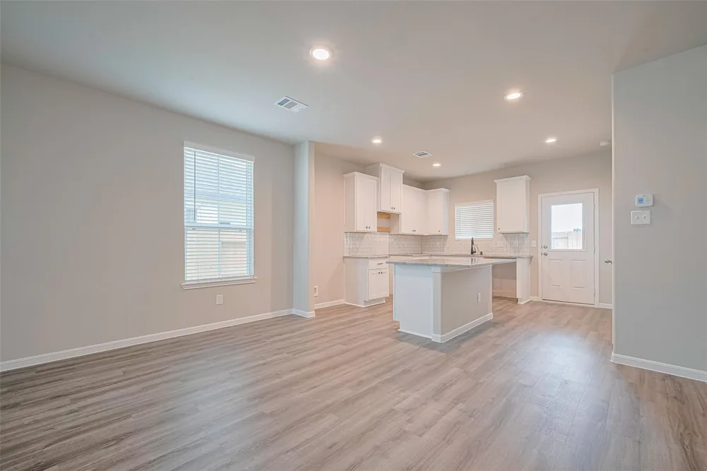 340 Stone Placa Trail — Inside 17