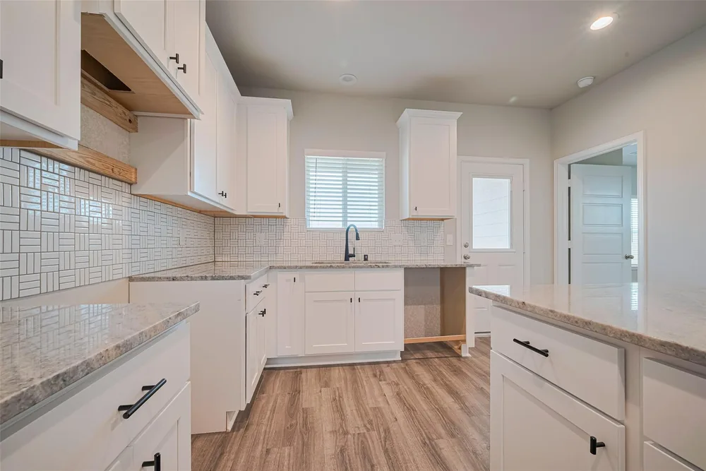 340 Stone Placa Trail — Inside 23