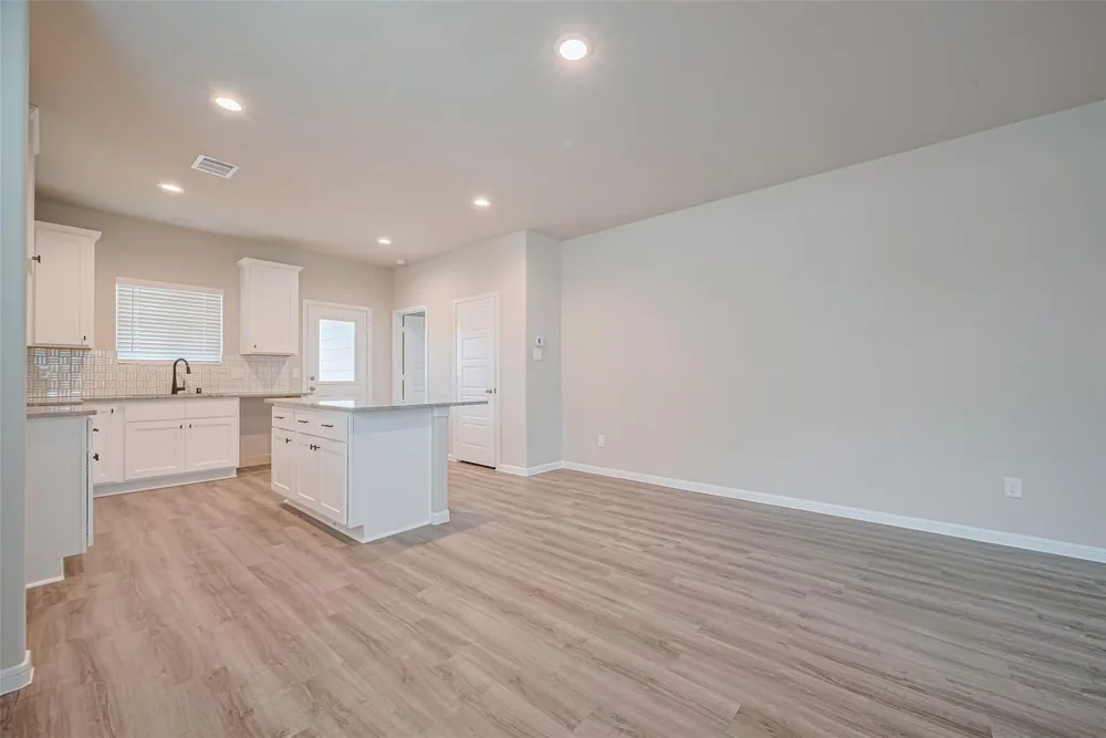 340 Stone Placa Trail — Inside 25
