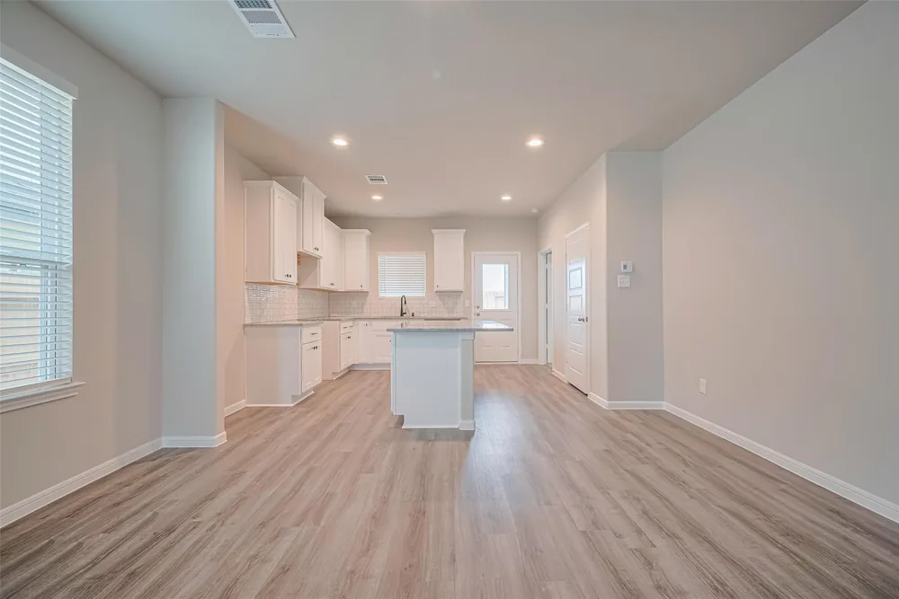 340 Stone Placa Trail — Inside 26
