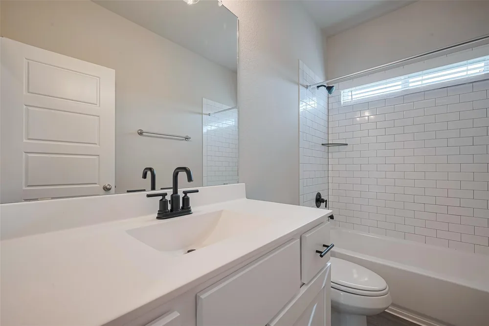 340 Stone Placa Trail — Inside 2