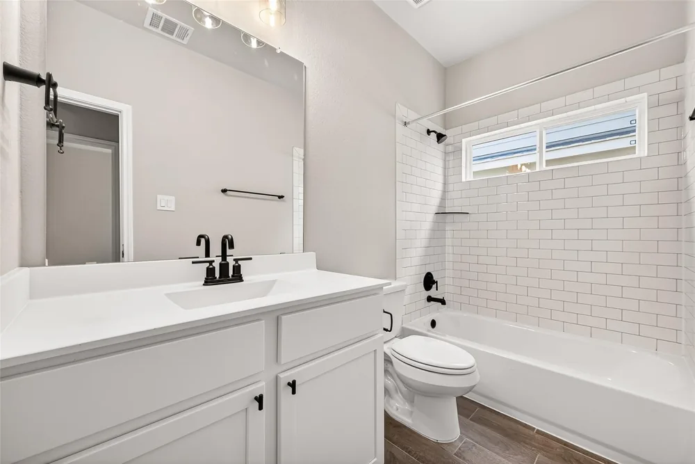316 Stone Placa Trail — Inside 8