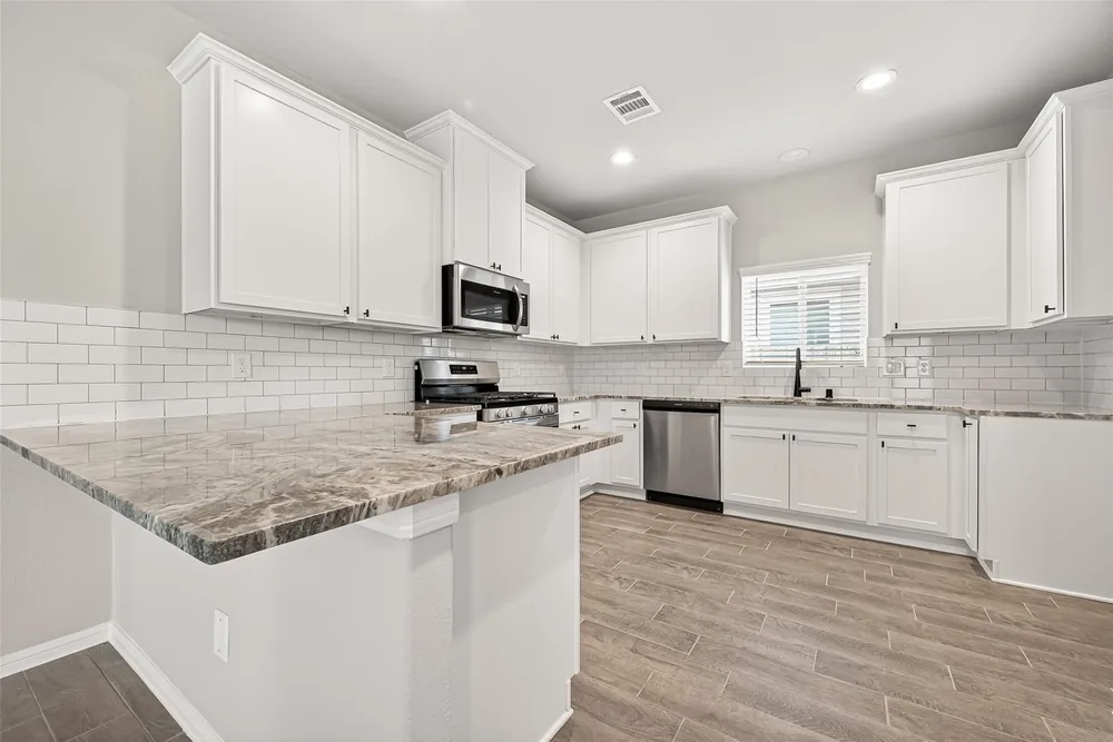 316 Stone Placa Trail — Inside 18