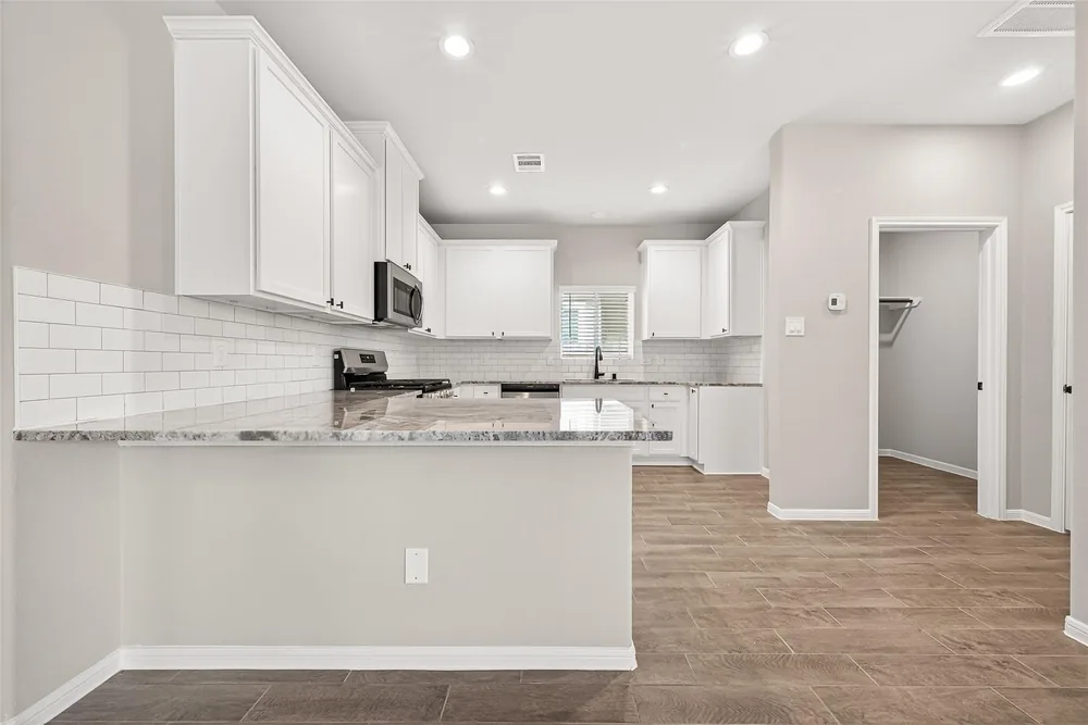 505 Stone Placa Trail — Inside 19
