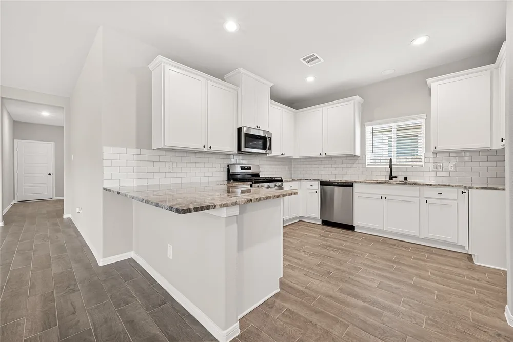 505 Stone Placa Trail — Inside 20