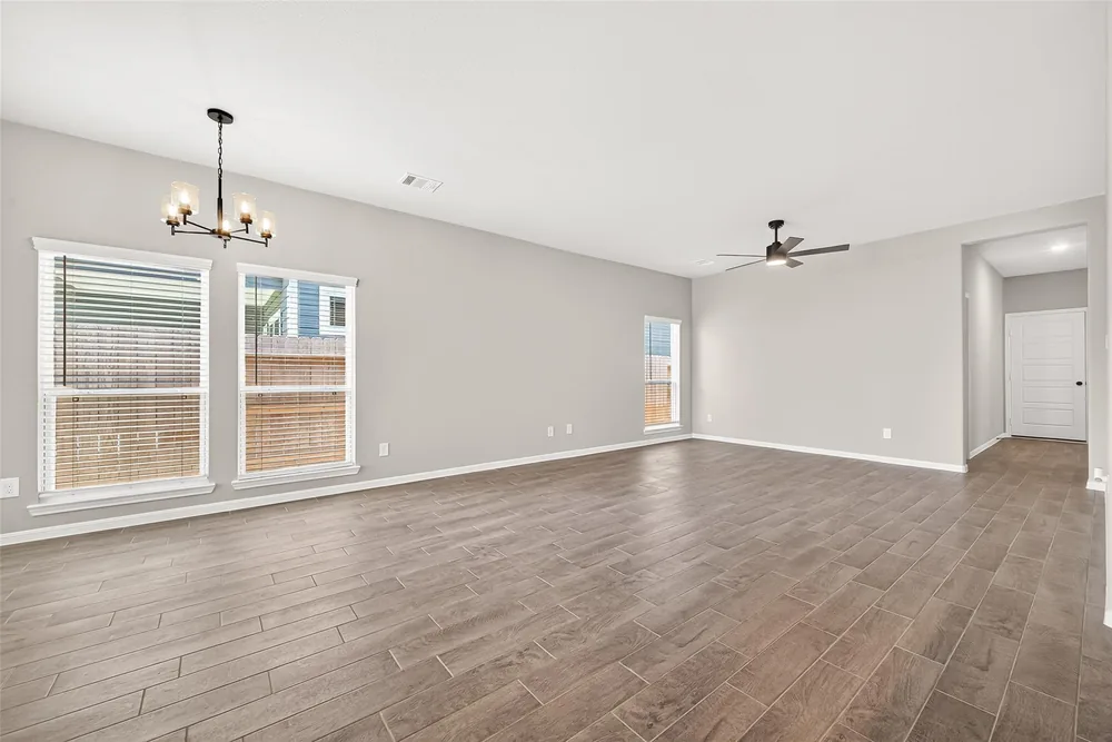 505 Stone Placa Trail — Inside 22