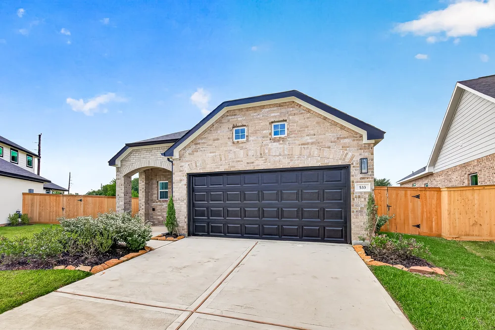 533 Stone Placa Trail — Exterior 1