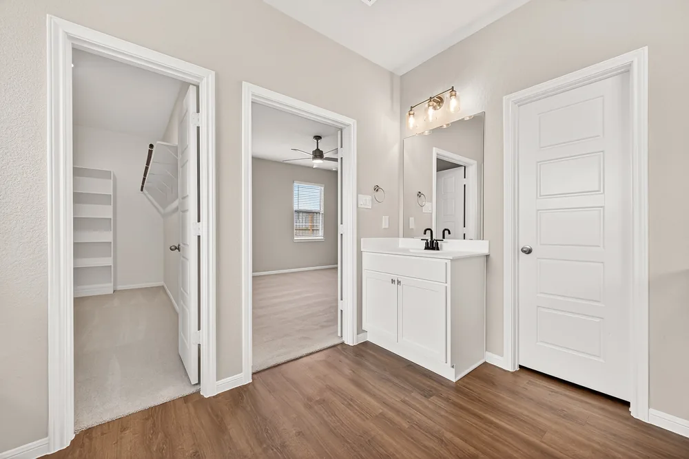 533 Stone Placa Trail — Inside 19