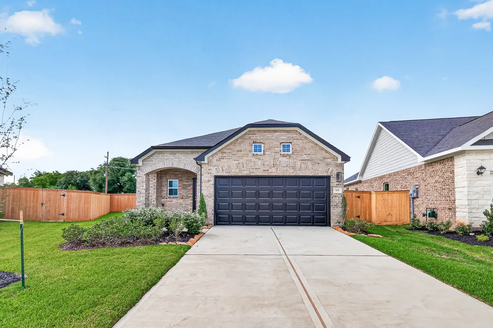 533 Stone Placa Trail — Exterior 2