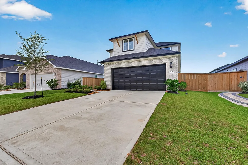 304 Palero Path — Exterior 3