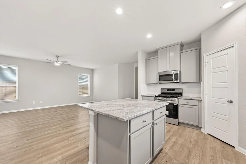 469 Stone Placa Trail — Inside 10