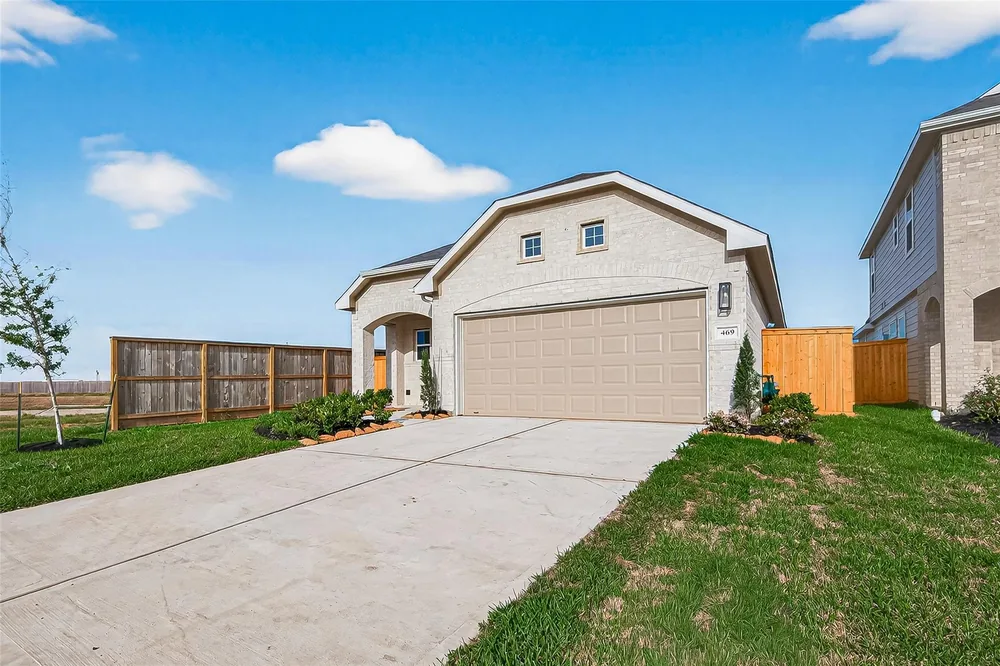 469 Stone Placa Trail — Exterior 1