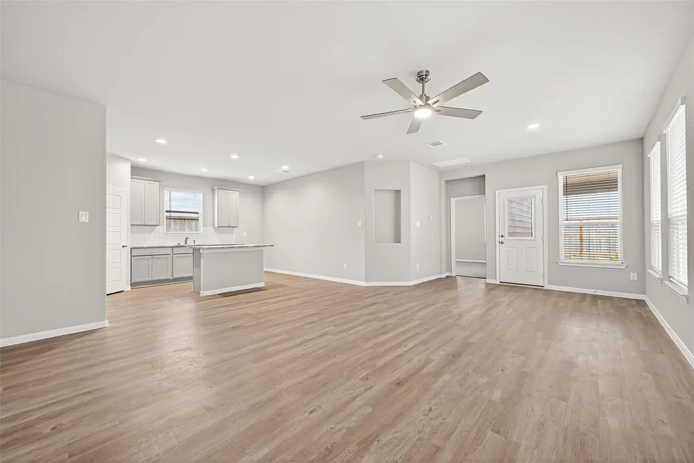 469 Stone Placa Trail — Inside 26