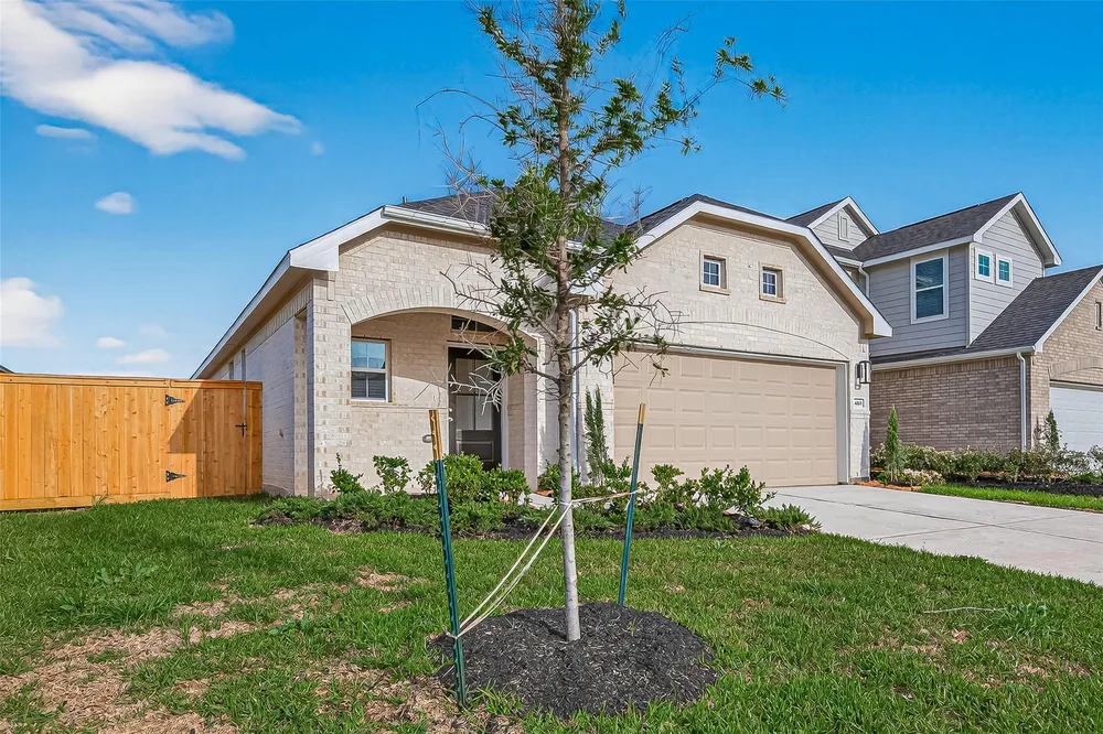 469 Stone Placa Trail — Exterior 2