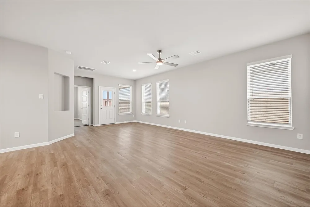 469 Stone Placa Trail — Inside 27
