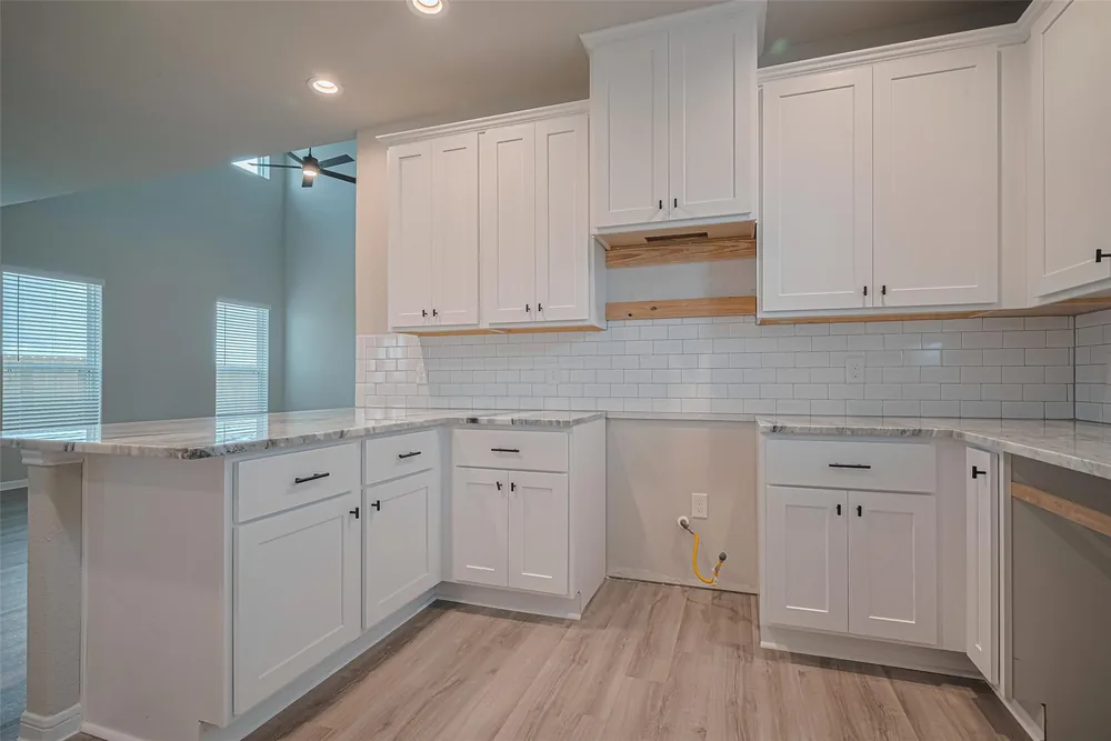 437 San Sebastian Place — Inside 13