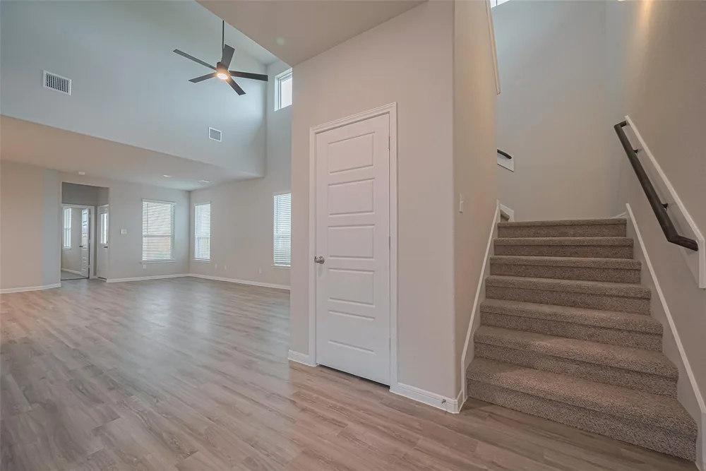 437 San Sebastian Place — Inside 15
