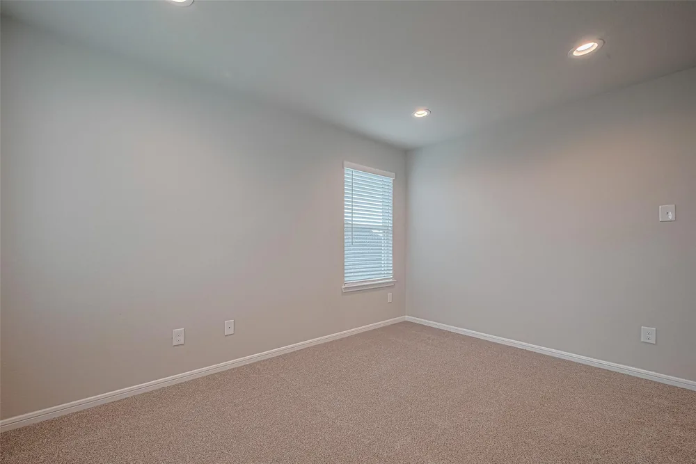 437 San Sebastian Place — Inside 22
