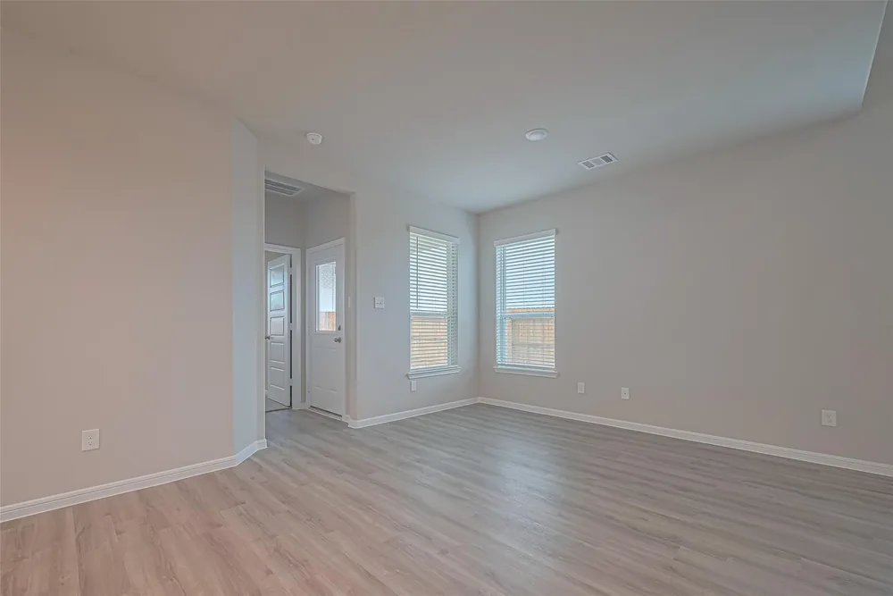 437 San Sebastian Place — Inside 6