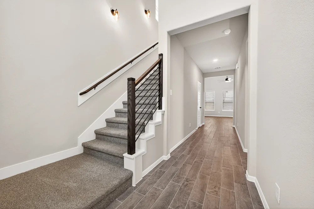 312 Stone Placa — Inside 29