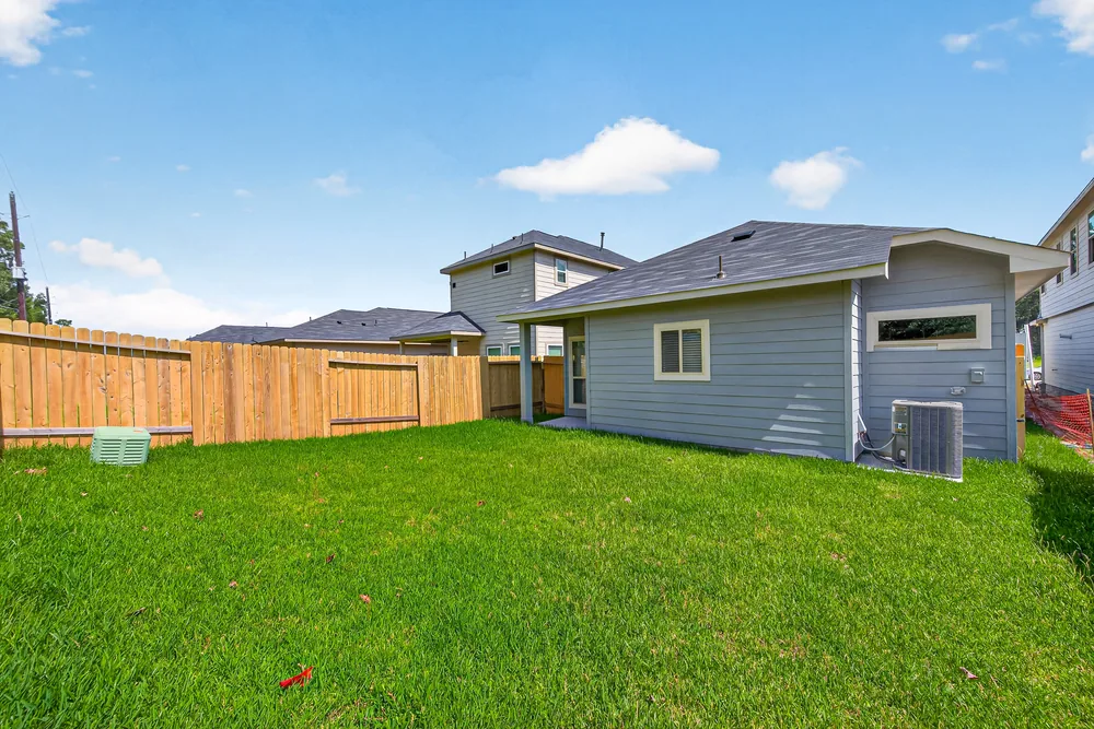 516 Emerald Thicket — Exterior 9