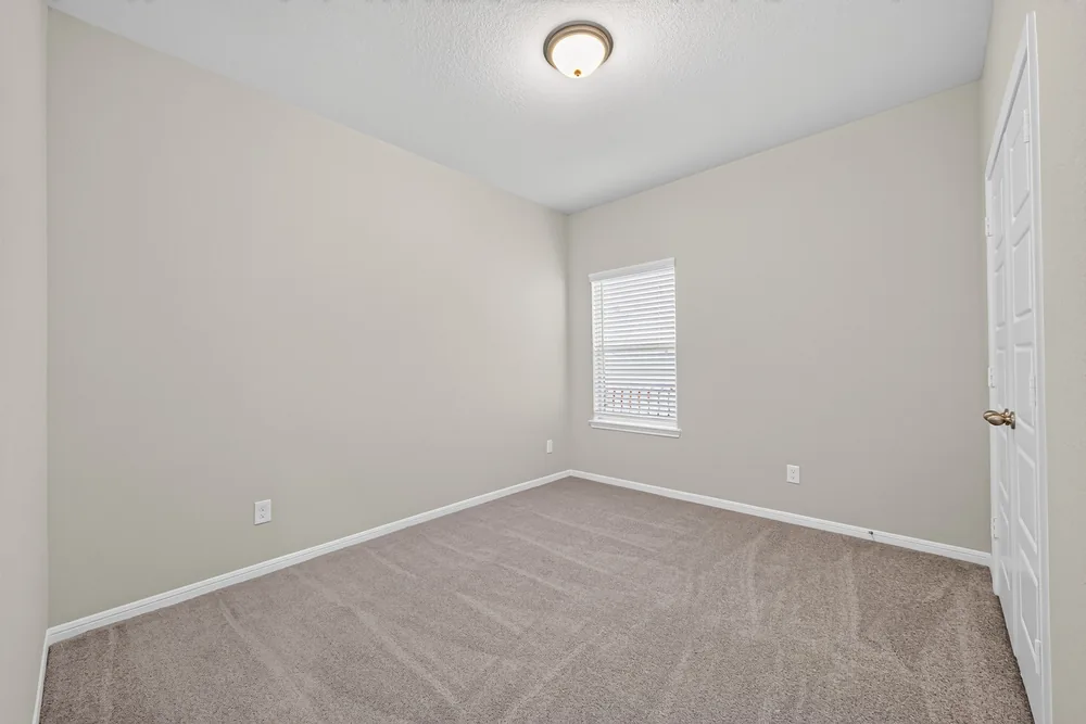 516 Emerald Thicket — Inside 3