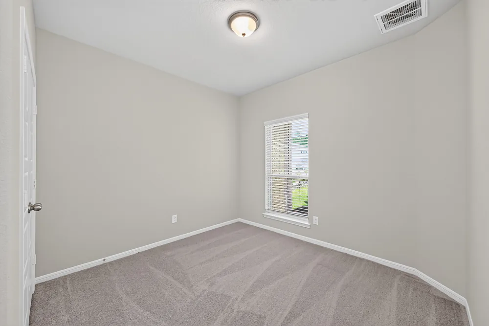 516 Emerald Thicket — Inside 4