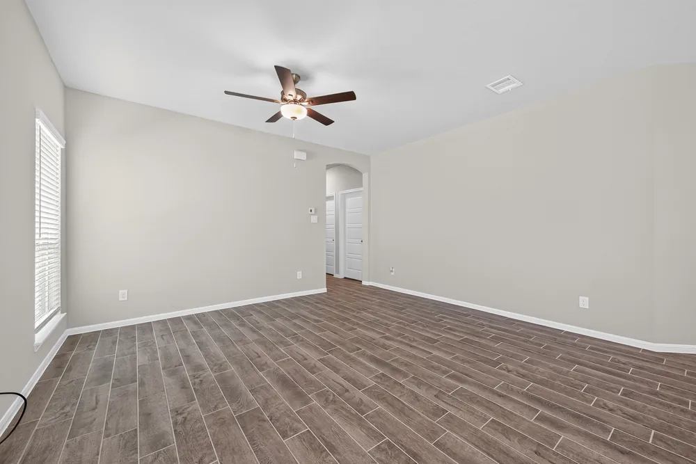 516 Emerald Thicket — Inside 23