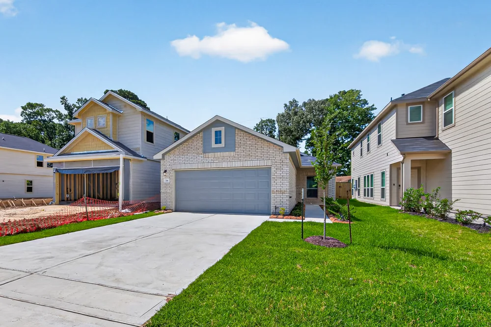 516 Emerald Thicket — Exterior 4