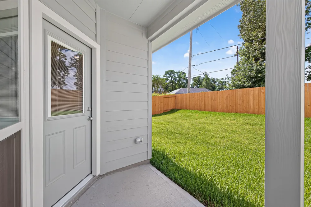 516 Emerald Thicket — Exterior 5