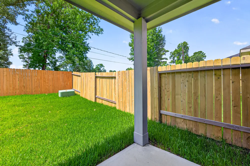 516 Emerald Thicket — Exterior 7