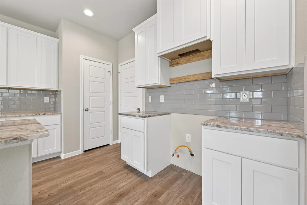 202 Emerald Thicket Lane — Inside 16