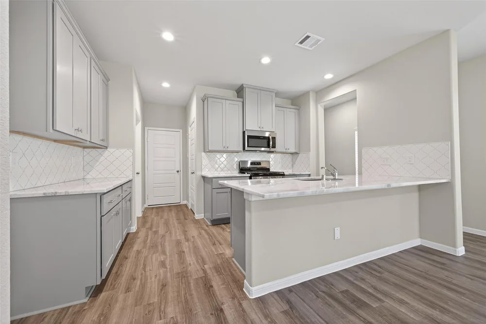 24706 Lago Bay Lane — Inside 19