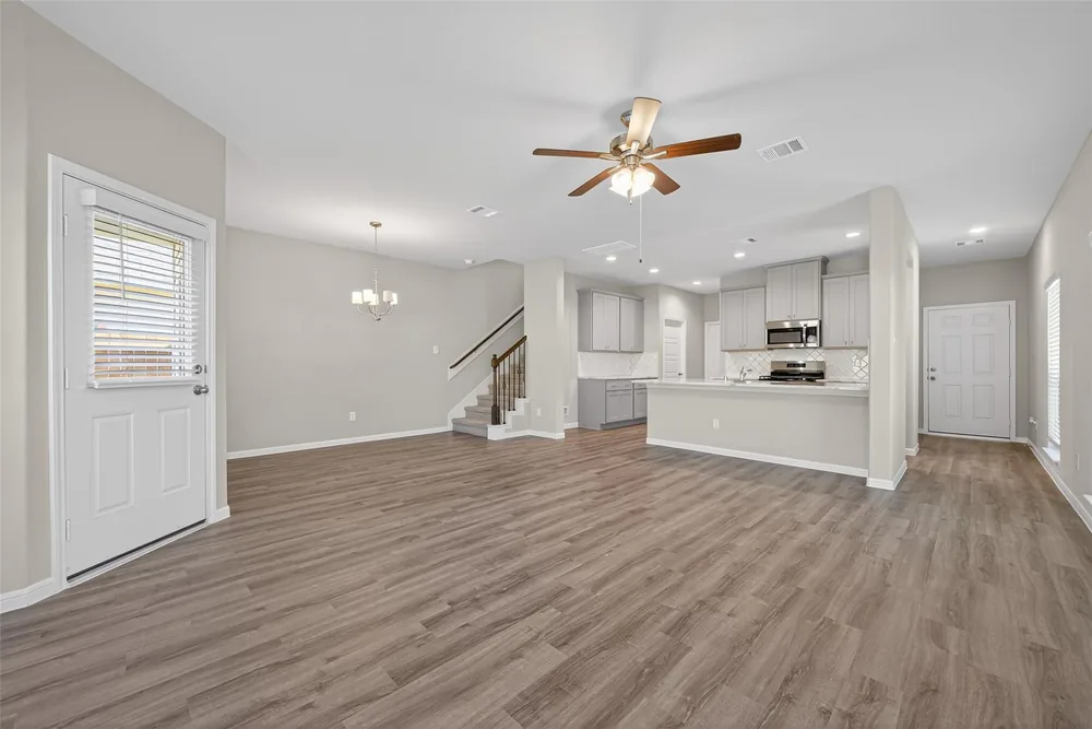 24706 Lago Bay Lane — Inside 29