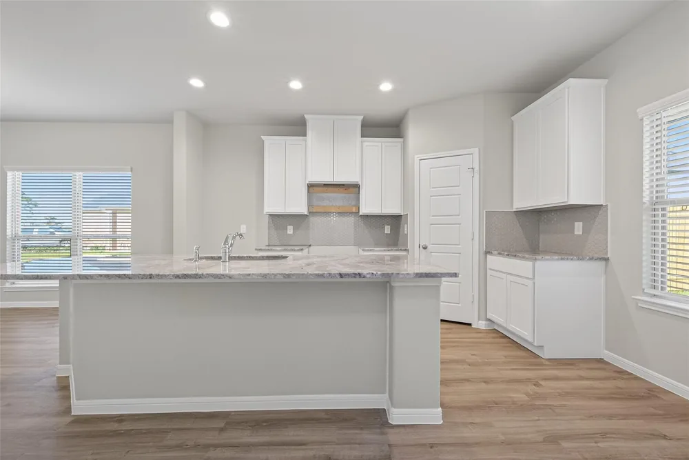 24708 Lago Bay Lane — Inside 18