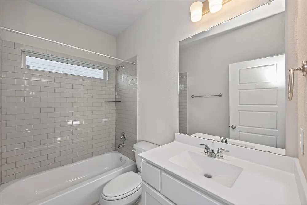 24708 Lago Bay Lane — Inside 4