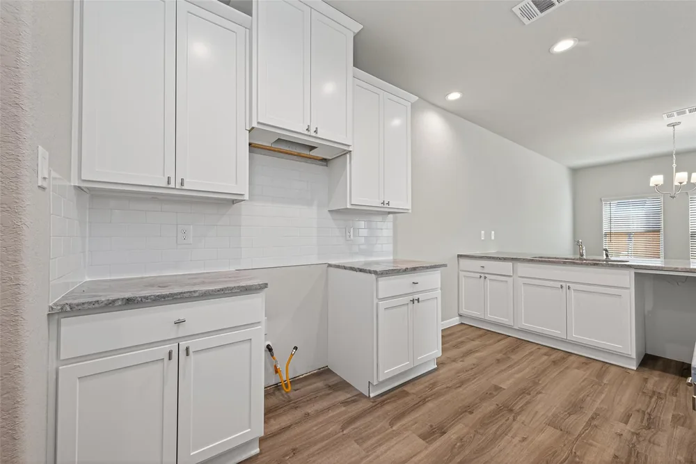 518 Emerald Thicket Lane — Inside 12