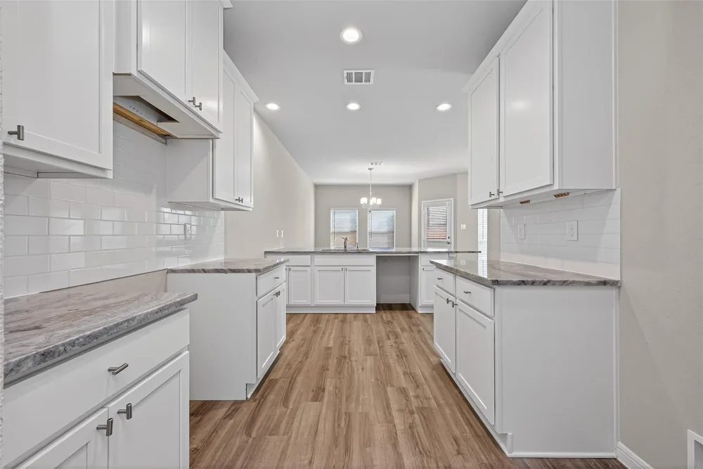518 Emerald Thicket Lane — Inside 18