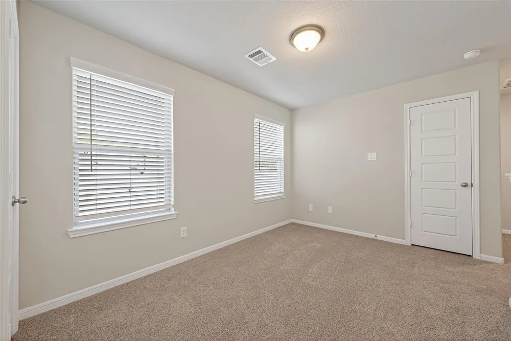 518 Emerald Thicket Lane — Inside 24