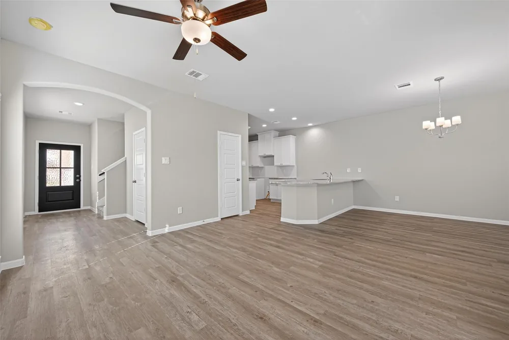 518 Emerald Thicket Lane — Inside 28